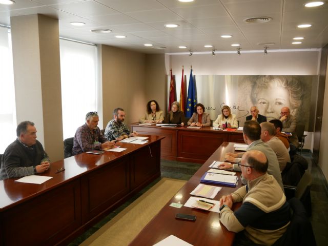 El PP ratifica su apoyo incondicional a los más de dos mil trabajadores de las empresas auxiliares del complejo industrial de Sabic - 2, Foto 2