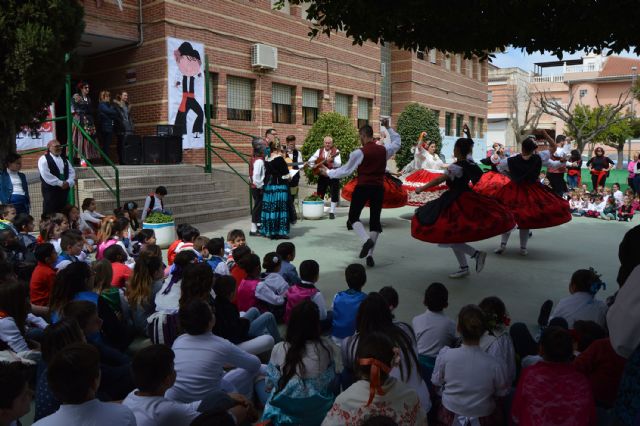 Los alumnos del colegio El Parque viven una nueva jornada de exaltación huertana - 1, Foto 1