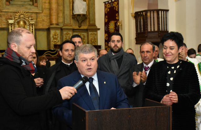 El Ayuntamiento entrega el “Nazareno de oro” - 1, Foto 1