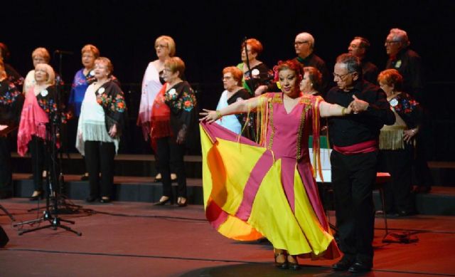 Más de 700 personas asisten a la III Muestra de Corales y Rondallas de los centros de mayores - 2, Foto 2