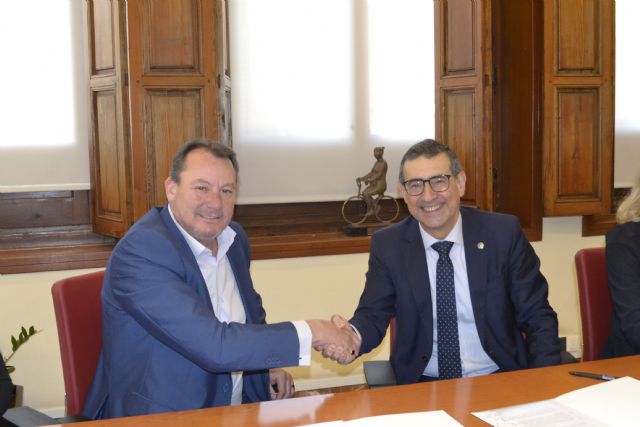 La Universidad de Murcia y el Ayuntamiento de Ceutí firman un convenio para crear una sede permanente en el municipio - 1, Foto 1