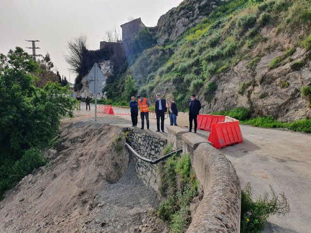La Comunidad mejora la seguridad de la carretera de acceso al antiguo puente sobre el Río Argos en Cehegín - 1, Foto 1