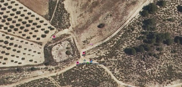 Fallece un hombre tras volcar el tractor que conducía en Lorca - 1, Foto 1