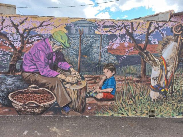 El alcalde de Lorca visita el mural identitario de Las Terrenas perteneciente al programa ´El Arte de Vivir en Pedanías´ - 2, Foto 2