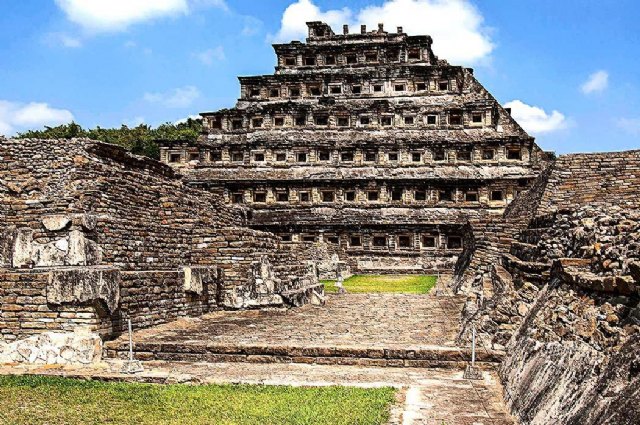 Túnel debajo del templo de Quetzalcoatl en Teotihuacan Nº 4 - 1, Foto 1