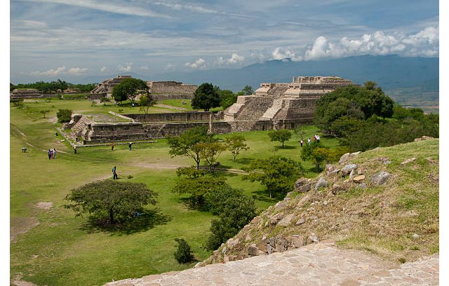Túnel debajo del templo de Quetzalcoatl en Teotihuacan Nº 4 - 2, Foto 2