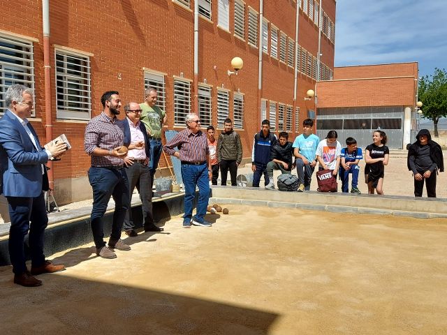 El IES Sabina Mora de Roldán instala una pista de bolos cartageneros - 2, Foto 2