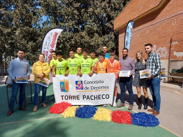 Los jugadores del IES Gerardo Molina de Torre Pacheco quedan campeones de la Región de Murcia de fútbol sala juvenil masculino - 5, Foto 5