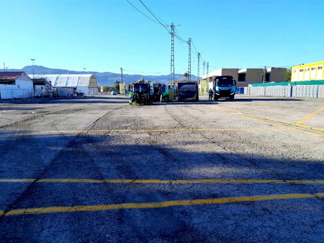 Más concienciación ciudadana: los servicios de limpieza recogen en el Bando de la Huerta tres toneladas menos de residuos - 3, Foto 3