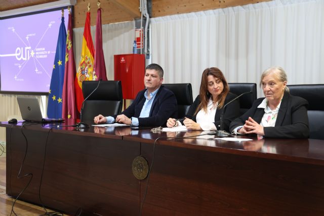 El congreso sobre discriminación laboral de la mujer LTBI denuncia la brecha salarial que sufren las mujeres trans - 1, Foto 1