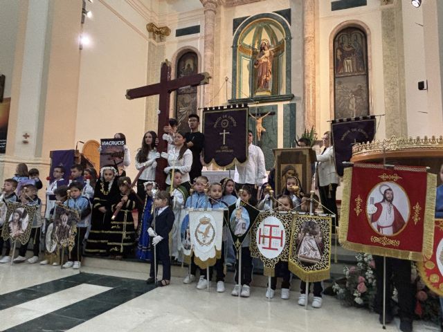 El colegio María Inmaculada presenta la Semana de Pasión del centro - 1, Foto 1