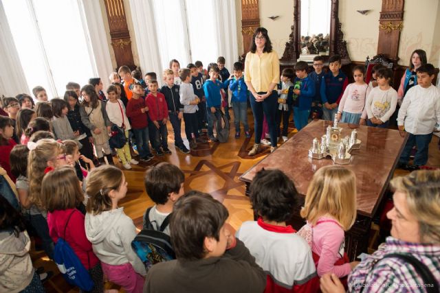El alcalde comparte experiencias y confidencias con los pequeños del colegio San Isidoro y Santa Florentina - 2, Foto 2