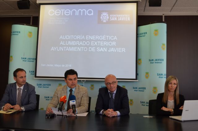 San Javier invertirá cerca de 5 millones de euros en mejorar la eficiencia energética de su alumbrado público municipal - 1, Foto 1