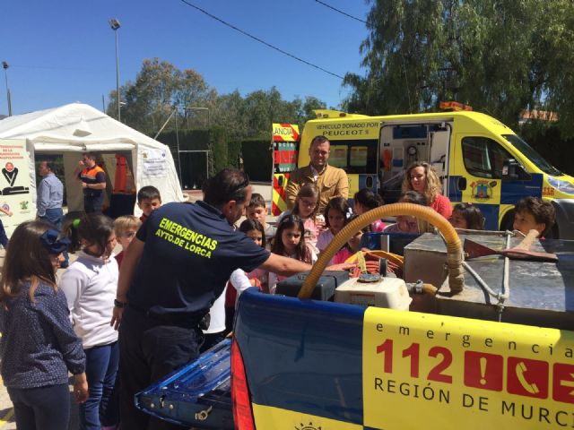 250 escolares del Colegio Narciso Yepes aprenden primeros auxilios gracias a la colaboración del Servicio Municipal de Emergencias - 1, Foto 1