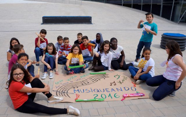 Los colegios torreños sacan las clases de música a la calle - 4, Foto 4