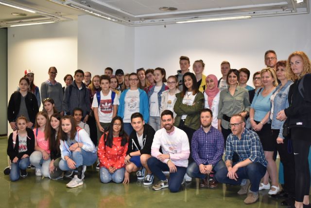 El IES Sabina Mora de Murcia participa en el proyecto europeo Ciudadanía europea: moldeando una identidad transnacional - 2, Foto 2