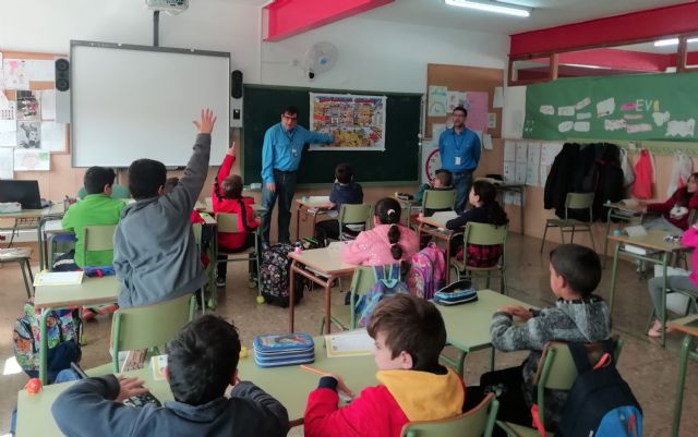 Voluntarios de SABIC fomentan el talento y el emprendimiento entre alumnos de Educación Primaria - 2, Foto 2