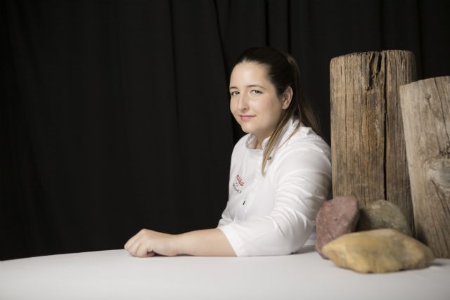 María gómez, chef del restaurante magoga (cartagena), obtiene el premio a la mujer empresaria en la primera edición de los premios amep mujeres que suman - 2, Foto 2