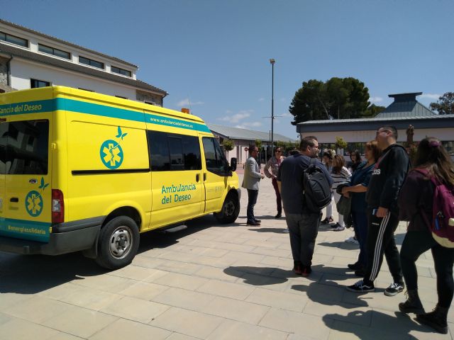 La Ambulancia del Deseo ya ha prestado servicio a pacientes en Europa, América y África - 1, Foto 1