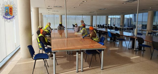 La policía local intercepta en un control dos furgonetas con 8 trabajadores irregulares - 3, Foto 3