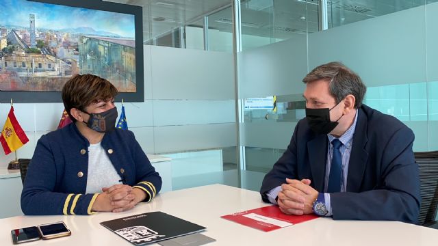 La Concejalía de Comercio de Torre Pacheco se reúne con el nuevo Director General en el Consistorio - 1, Foto 1