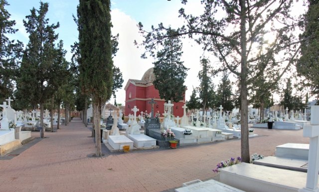La Concejalía de Cementerio regulariza las propiedades con más de 75 años del Cementerio Municipal “Nuestra Señora del Carmen” - 1, Foto 1