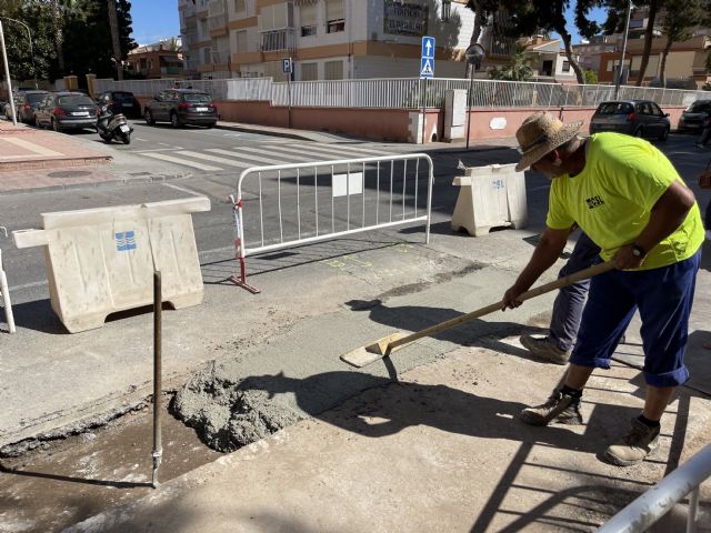 La líder del PP y la directora general de Carreteras visitan las obras de mejora de las travesías de Águilas - 2, Foto 2