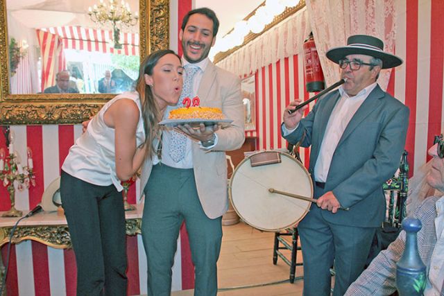 Antonio Rendón . La Flamenca es uno de los premios importantes que se otorgan en la Feria de Abril de Sevilla - 4, Foto 4