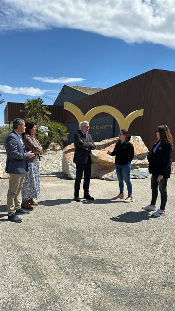 El alcalde visita Bodegas Madrid Romero - 2, Foto 2