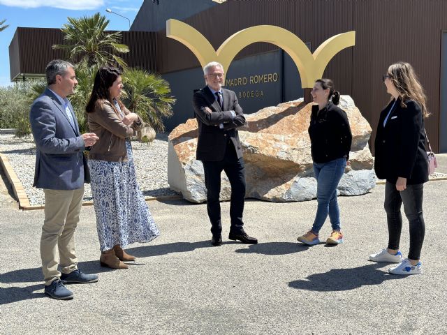 El alcalde visita Bodegas Madrid Romero - 3, Foto 3
