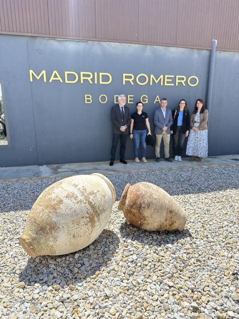 El alcalde visita Bodegas Madrid Romero - 5, Foto 5