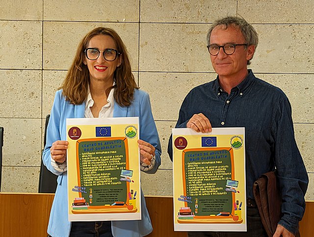 Se presenta la oferta formativa del Centro de Adultos Bajo Guadalentín para el curso 2024/2025, Foto 1