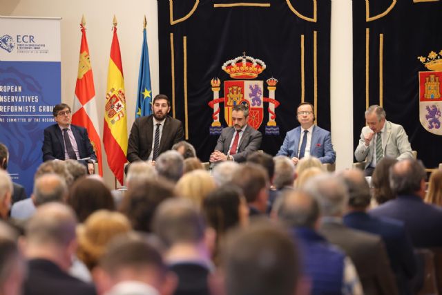Antelo reivindica el liderazgo de la Región de Murcia como la 'Huerta de Europa' durante las jornadas del Grupo de Conservadores y Reformistas Europeo (ECR) - 2, Foto 2