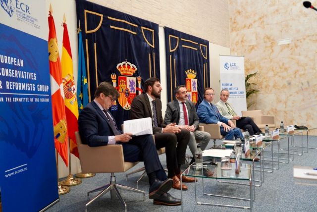 Antelo reivindica el liderazgo de la Región de Murcia como la 'Huerta de Europa' durante las jornadas del Grupo de Conservadores y Reformistas Europeo (ECR) - 3, Foto 3