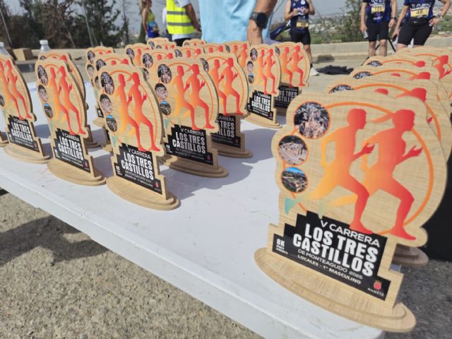 Más de 400 participantes recorren los 8 km que discurren por Huerta y patrimonio en la Carrera Popular Tres Castillos a Monteagudo - 4, Foto 4