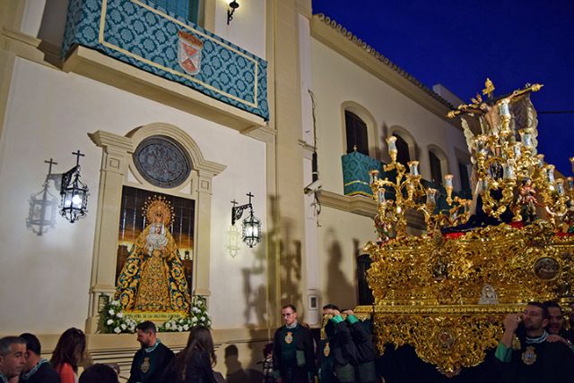 Sevilla .El romanticismo y la historia se funden bajo el palio de la Virgen de las Angustias Coronada en Alcalá del Río - 1, Foto 1