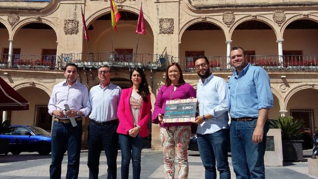 La VI edición de la carrera popular Corre x Lorca recauda 2.293 euros a favor de la Mesa Solidaria - 1, Foto 1