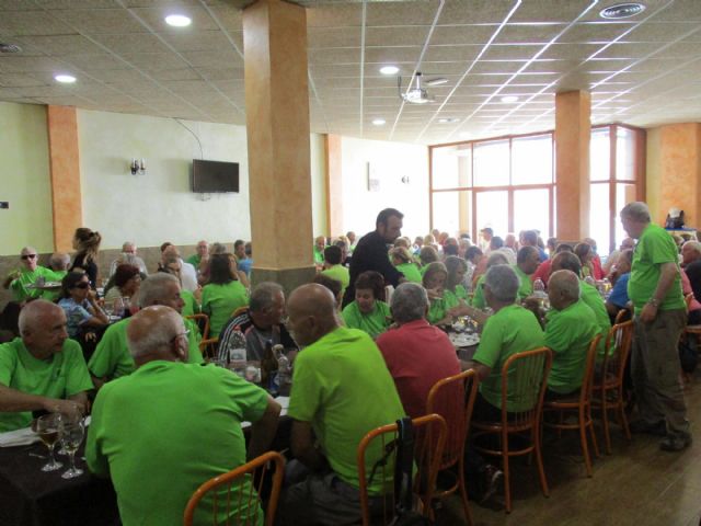 Una ruta por Sierra Espuña puso fin al programa de Senderismo para Mayores de la Concejalía de Servicios Sociales de este semestre - 1, Foto 1