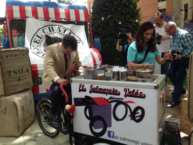 Fiesta gastronómica en la Alameda de la Constitución gracias al I Gastro Truck Lorca - 1, Foto 1
