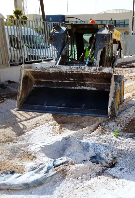 Comienzan las obras de instalación de un parque infantil en el polideportivo municipal - 2, Foto 2