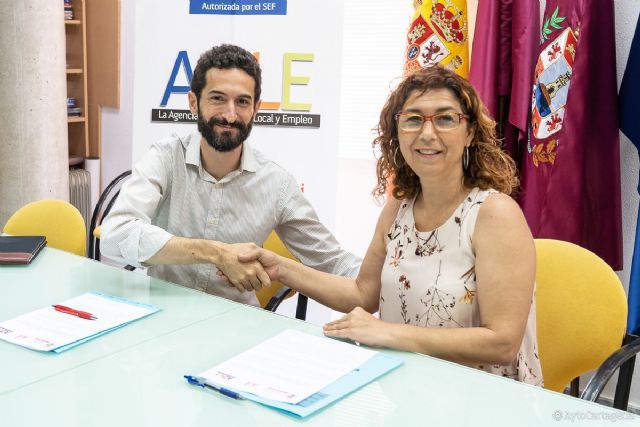 La ADLE y la Asociación de Jóvenes Empresarios de Cartagena firman un convenio para registrar patentes y marcas - 1, Foto 1