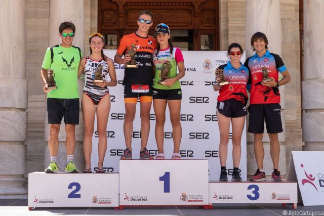 Más de medio millar de atletas de toda España compitieron en el Triatlón SERTRI Ciudad de Cartagena - 1, Foto 1