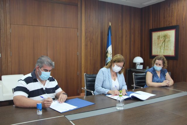 Ayuntamiento y Cruz Roja suscriben un nuevo convenio para el servicio municipal de teleasistencia domiciliaria - 1, Foto 1