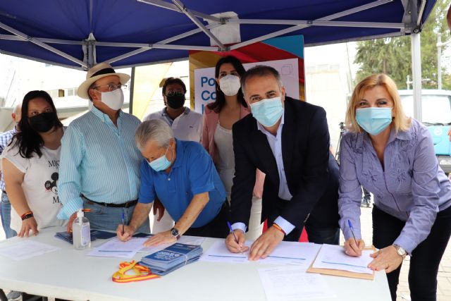 El PP arranca la campaña de firmas en defensa de la unidad de España y contra los indultos con más de 150 puntos de recogida en toda la Región - 2, Foto 2