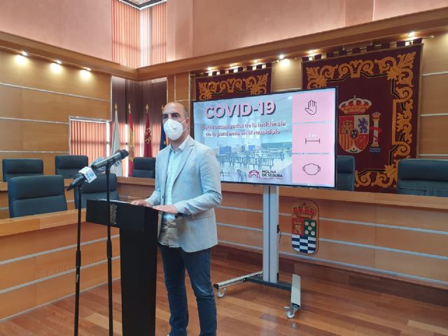 Molina de Segura acoge dos procesos paralelos de vacunación masiva mañana viernes 4 de junio en la Ciudad Deportiva El Romeral - 1, Foto 1