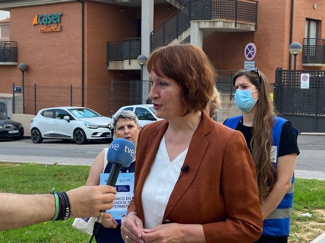 Sindicatos y colectivos arropan a Podemos en su defensa de la Ley de Residencias: Otro sistema de cuidados es posible - 1, Foto 1