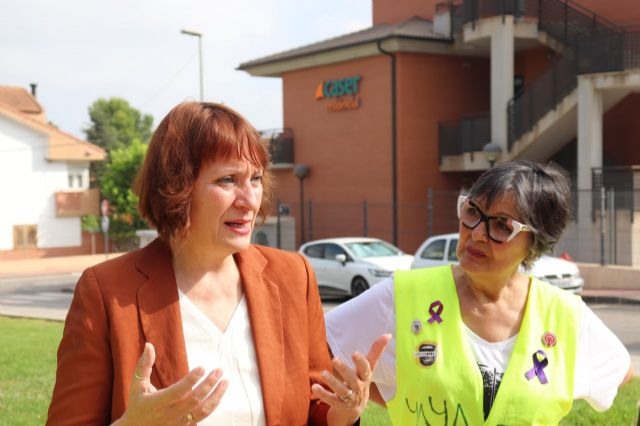 Sindicatos y colectivos arropan a Podemos en su defensa de la Ley de Residencias: Otro sistema de cuidados es posible - 2, Foto 2