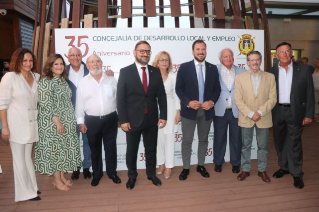 La concejalía de Desarrollo Local y Empleo de Lorca reconoce, con motivo de su 35 aniversario, la colaboración y la labor desarrollada por diferentes entidades - 1, Foto 1