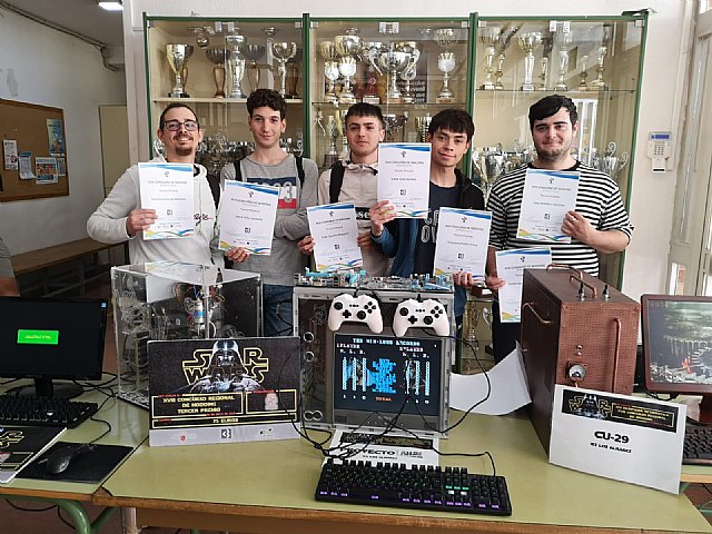Los equipos de Informática del IES Los Albares obtienen cuatro de los cinco primeros premios en la XVIII Edición del Concurso Regional de Modding - 1, Foto 1