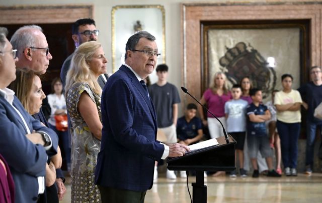 El Ayuntamiento reconoce a seis 6 educativos y 21 escolares por su implicación y defensa del Medio Ambiente - 2, Foto 2